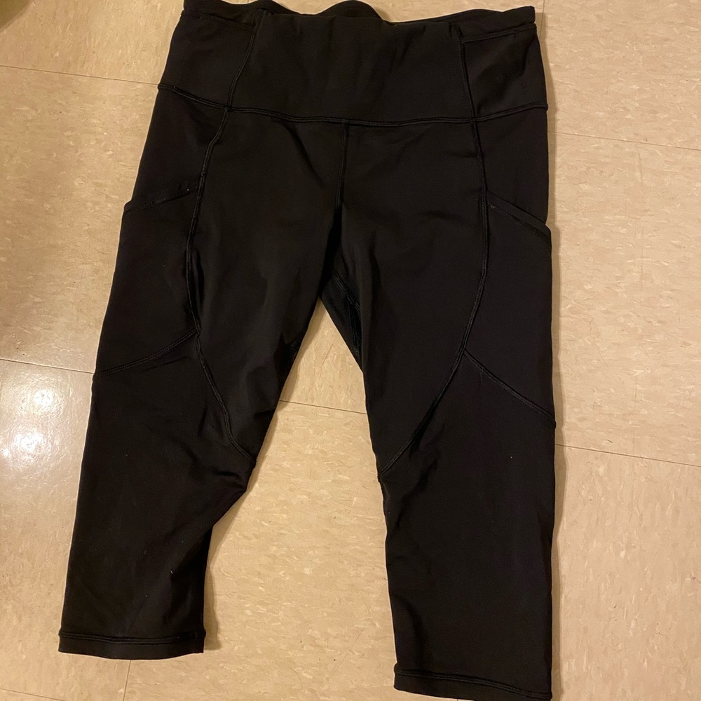 Lululemon capri pants